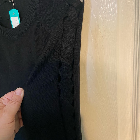 Lety and Me Sonya braided sleeve sweater - Picture 3 of 6